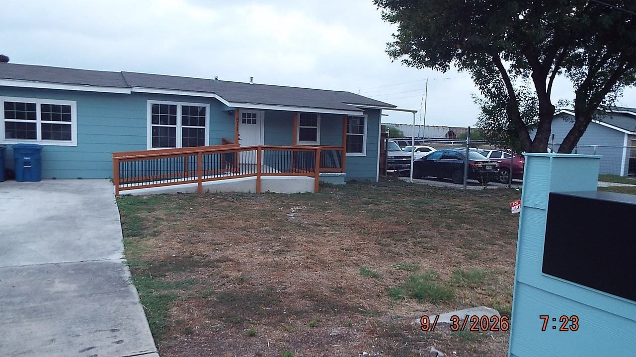 511 Edalyn St #1 - Photo 2 of 19