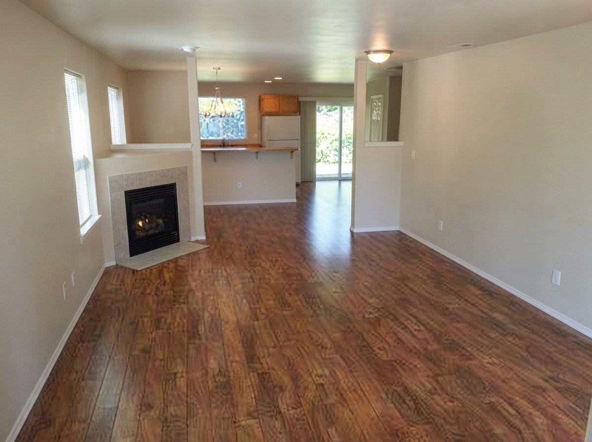 10604 13th Ave W #1 - Photo 6 of 9