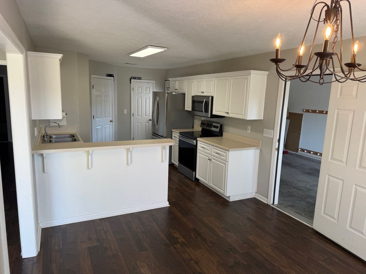 223 Sand Fox Pl - Photo 2 of 15