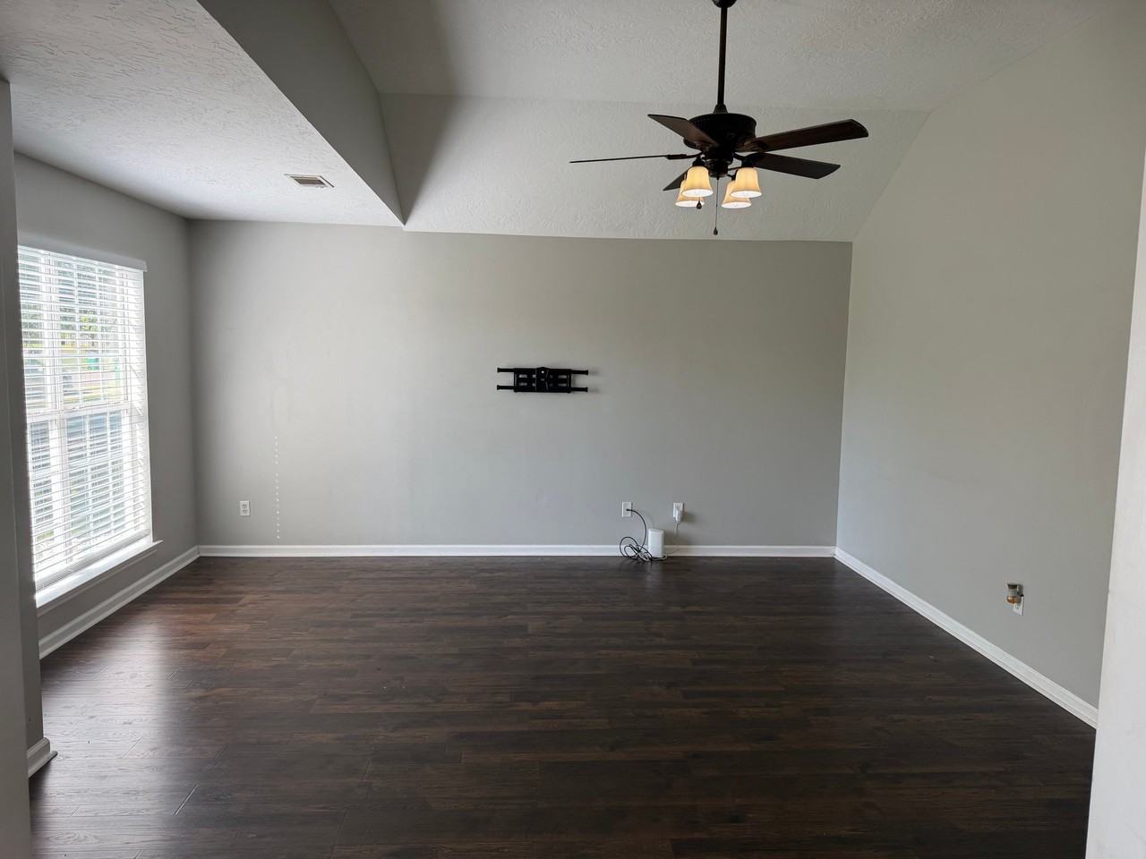 223 Sand Fox Pl - Photo 5 of 15