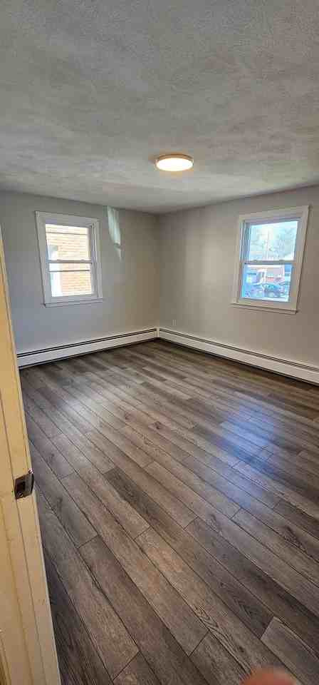9 Cynthia Dr #5 - Photo 4 of 20