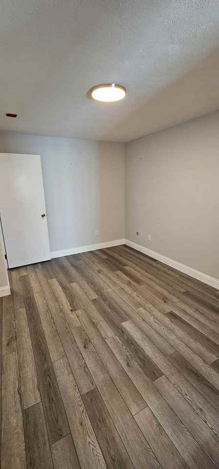 9 Cynthia Dr #5 - Photo 7 of 20