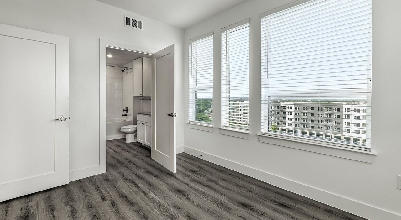 6507 E Riverside Dr #1235 - Photo 6 of 11