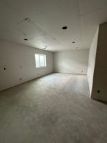 570 Aurora Blvd #B - Photo 1 of 1