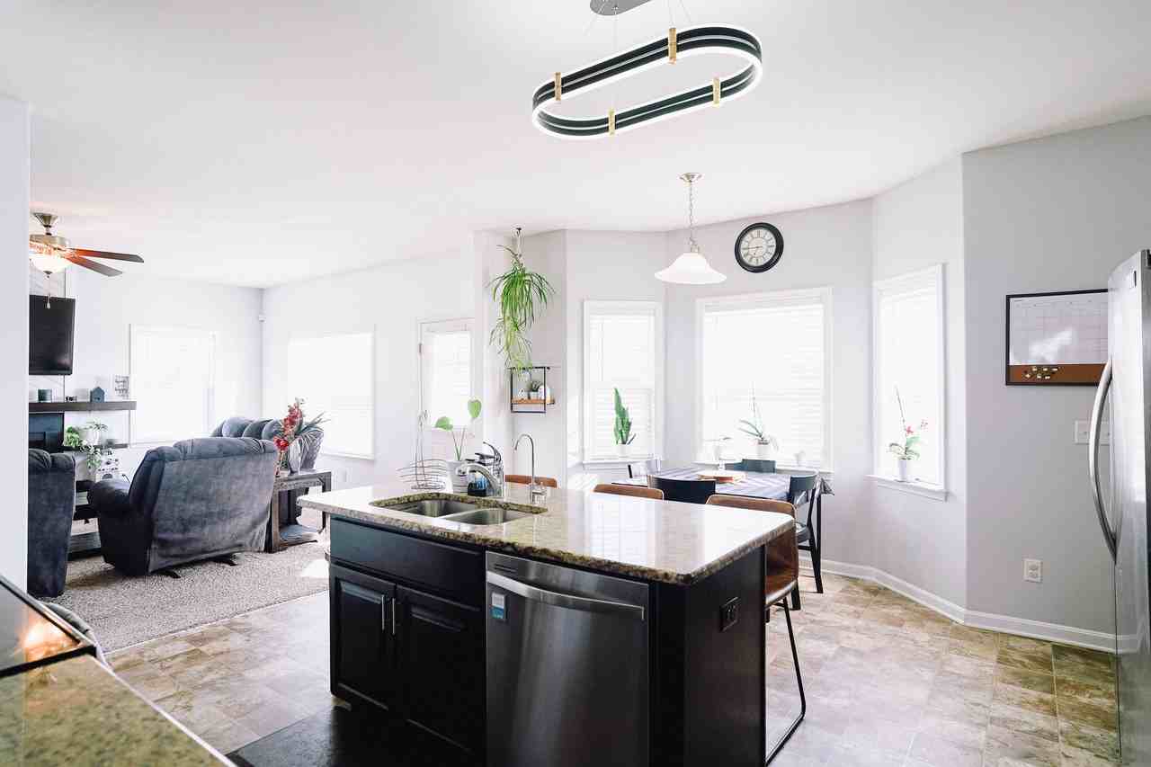23 Spring Dale Ln - Photo 7 of 35