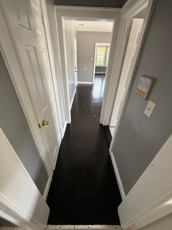 78 Sterling St #3 - Photo 5 of 10