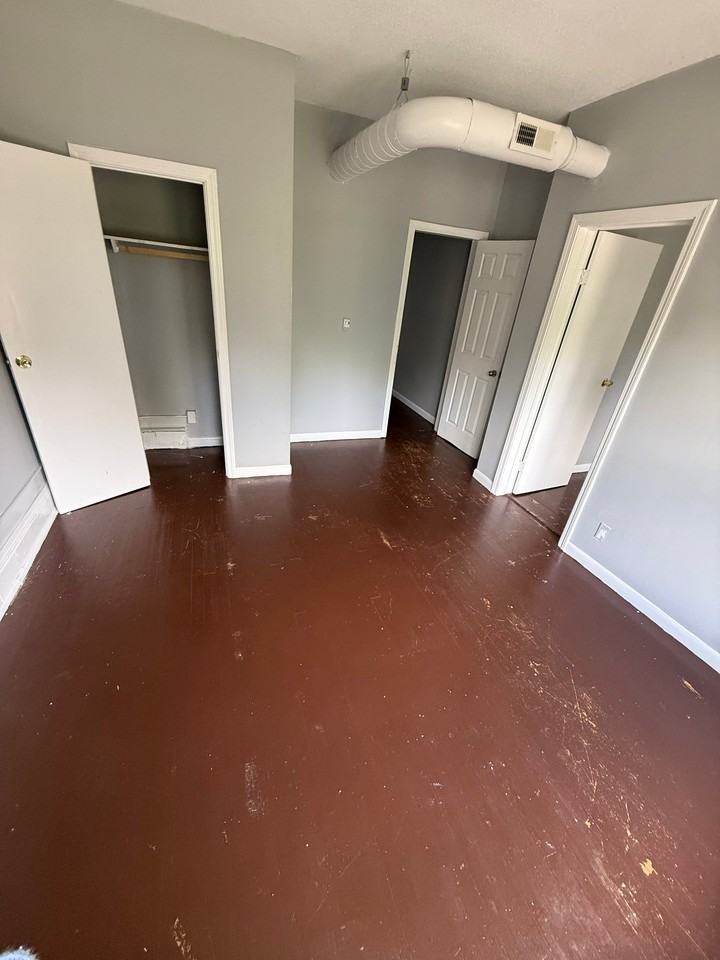 152 Brook St #1 - Photo 3 of 14
