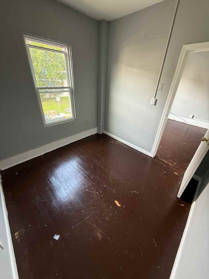 152 Brook St #1 - Photo 5 of 14