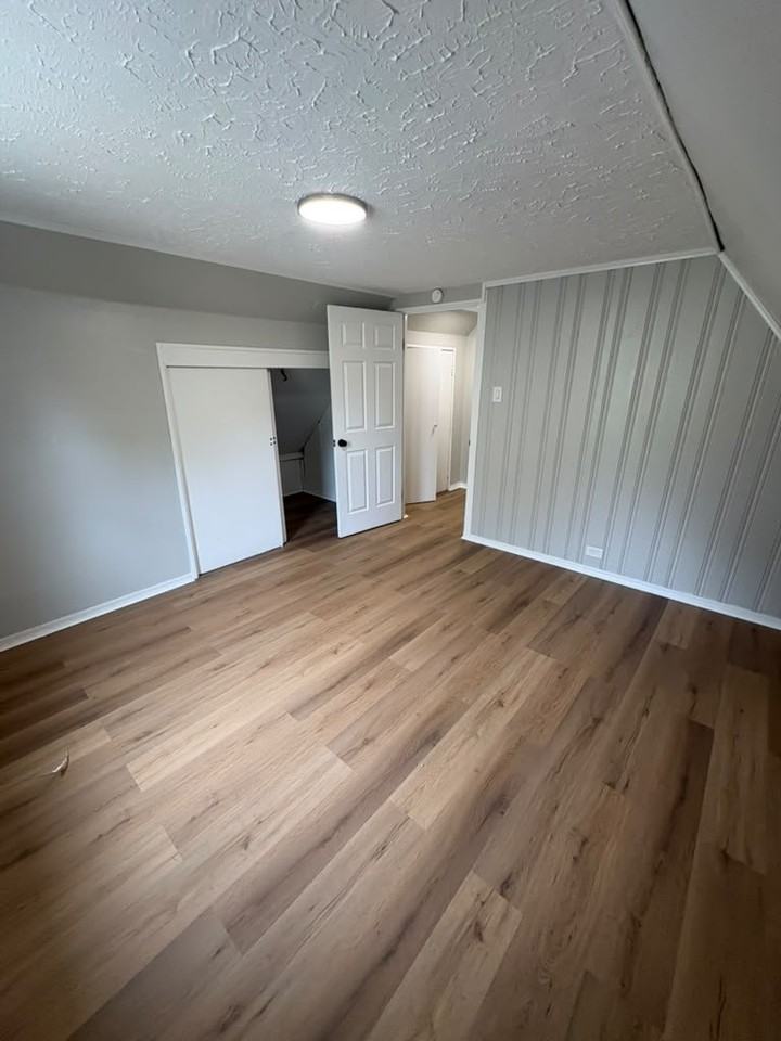 19114 Meadowlark Ln - Photo 4 of 15