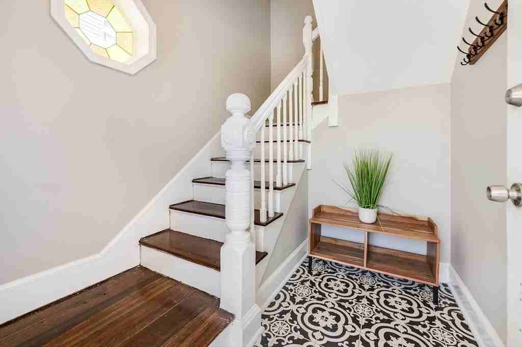 64 Parker St - Photo 2 of 12