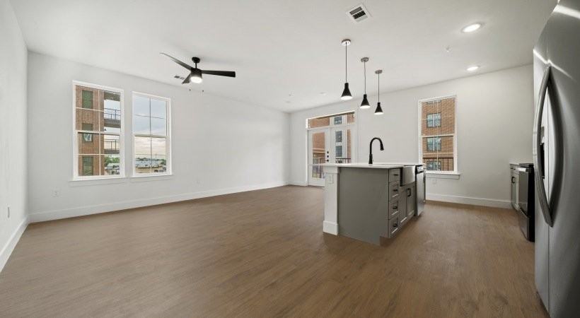 7205 E Ben White Blvd #3411 - Photo 2 of 7