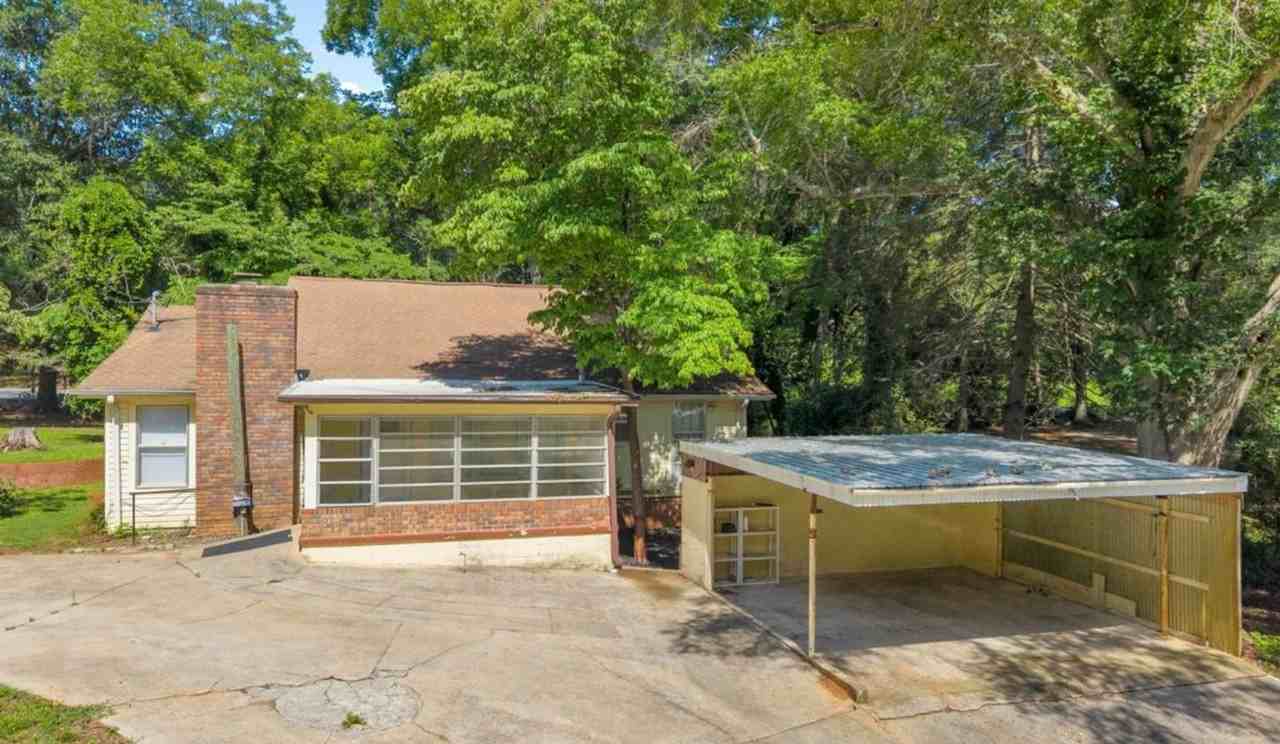 205 Athens St - Photo 2 of 16