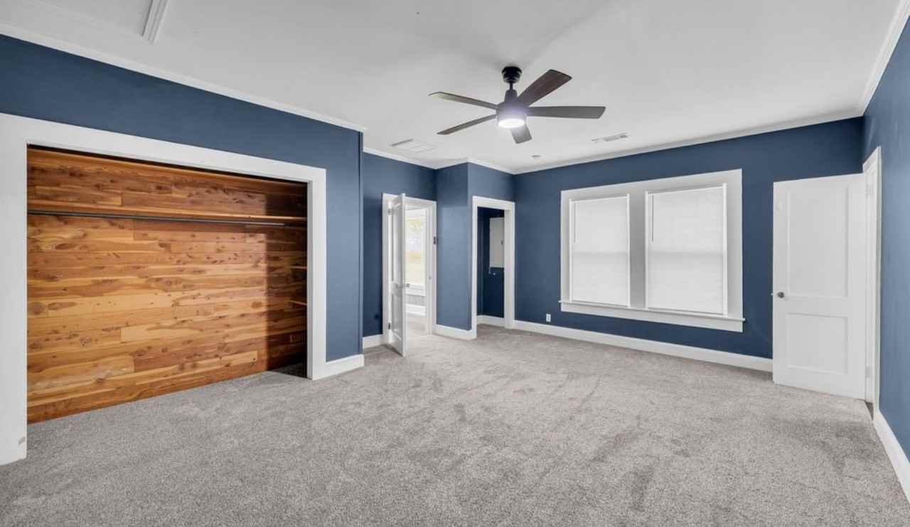 205 Athens St - Photo 7 of 16