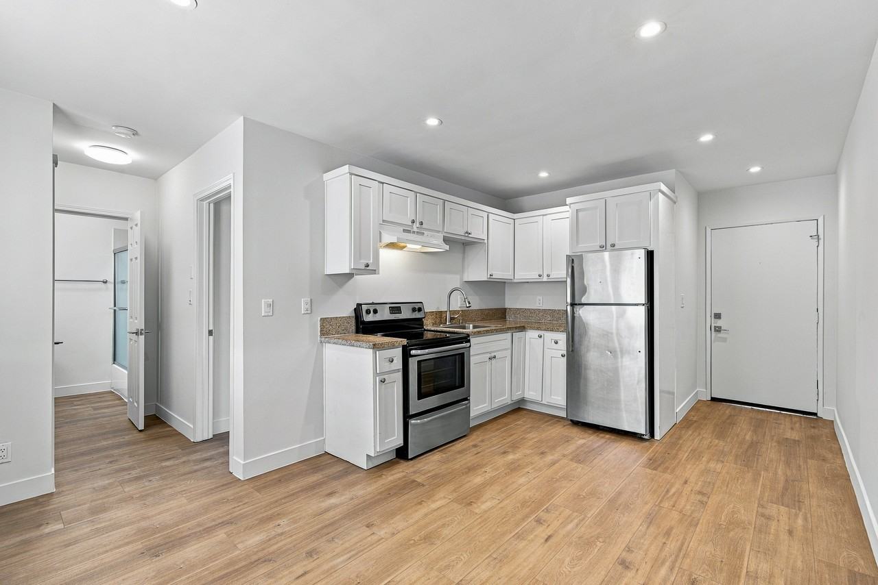 411 North La Fayette Park Place #2 - Photo 3 of 17