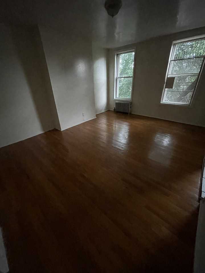 637 Greene Avenue #3 - Photo 5 of 9