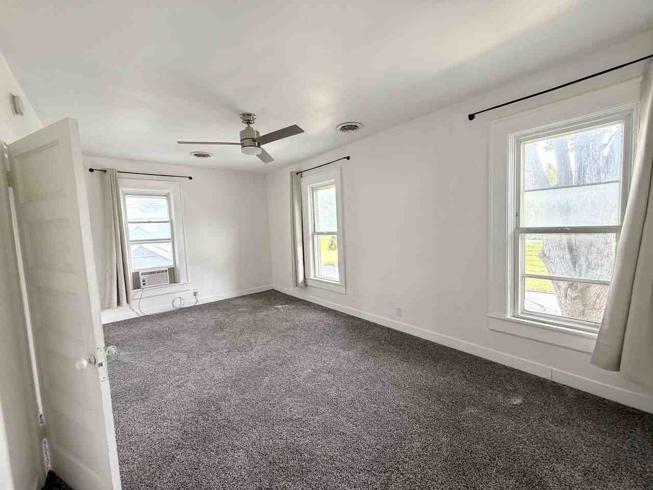 711 Edgewater Ave #NA - Photo 5 of 11
