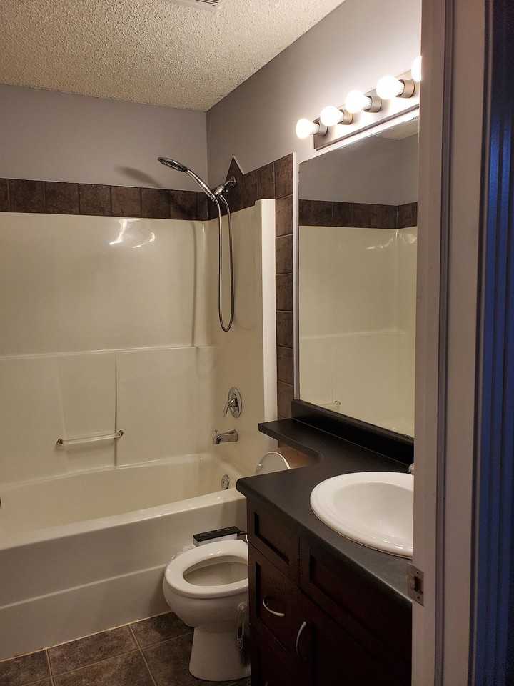 231 Macewan Rd Sw - Photo 7 of 13