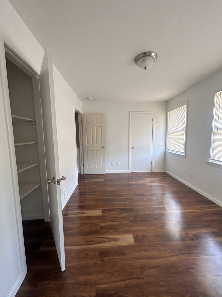 301 Hudson St #2 - Photo 3 of 9