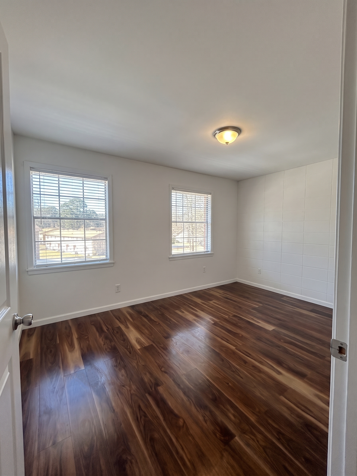 301 Hudson St #2 - Photo 4 of 9