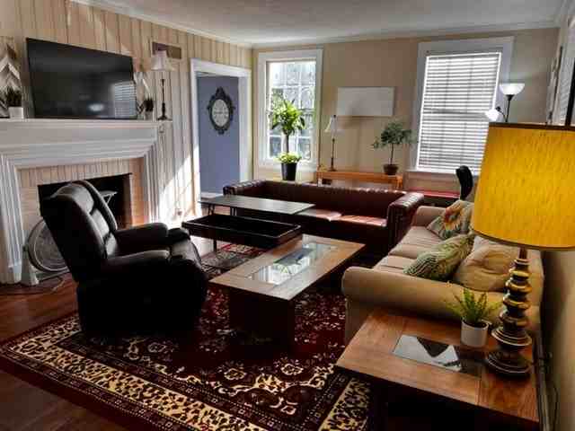 953 E Fairview Ave #NA - Photo 2 of 22