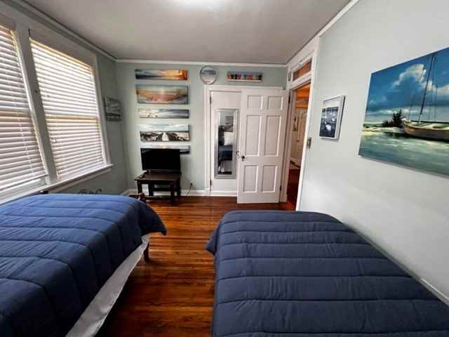 953 E Fairview Ave #NA - Photo 6 of 22
