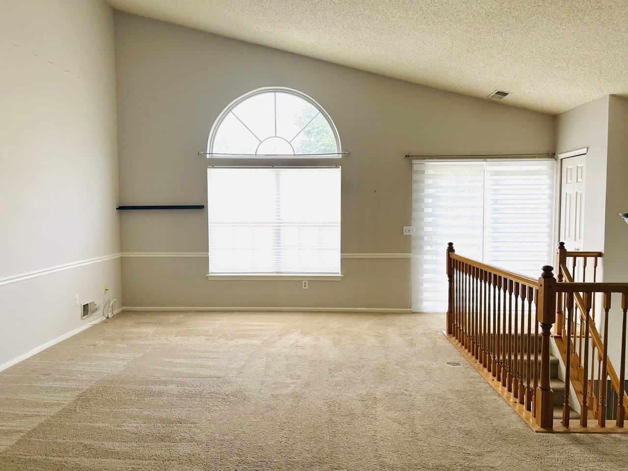 1950 Mattis St - Photo 6 of 12
