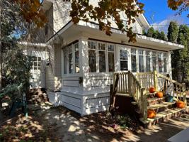 featured image of 1012 Lincoln Ave #UPPER
