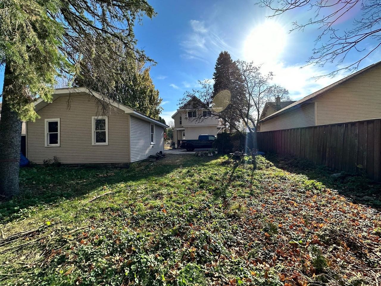 1012 Lincoln Ave - Photo 5 of 14