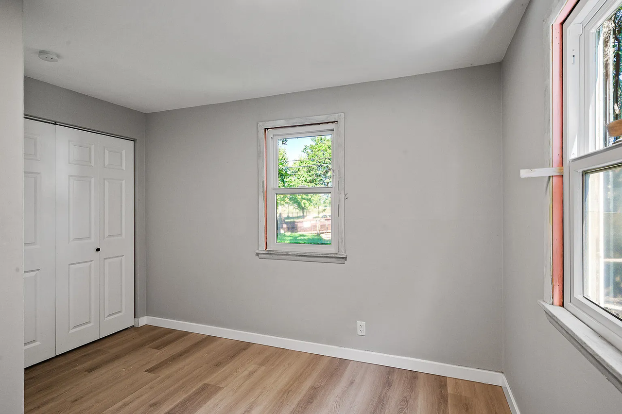 1541 Carroll Ave #1MAINLEVEL - Photo 5 of 14