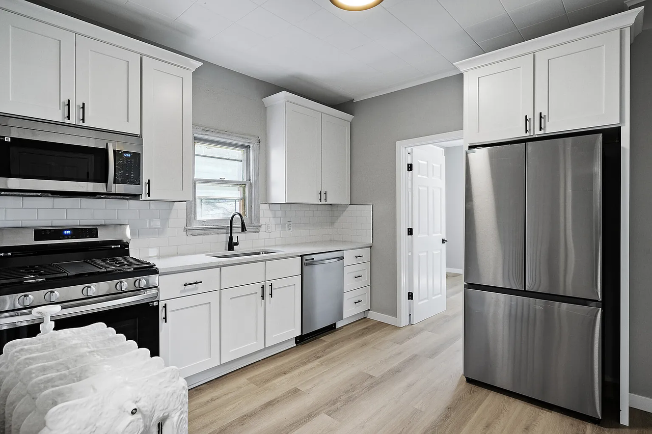 1541 Carroll Ave #1MAINLEVEL - Photo 6 of 14