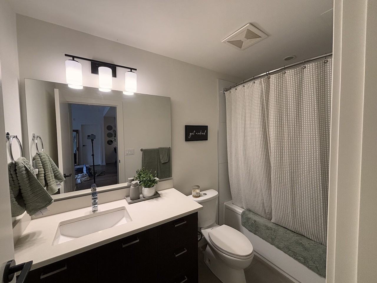 721 - 721 4 Street Ne - Photo 5 of 14
