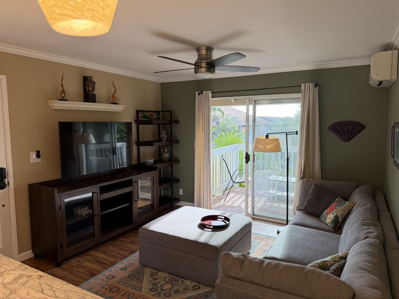 140 Uwapo Rd #12-204 - Photo 4 of 17