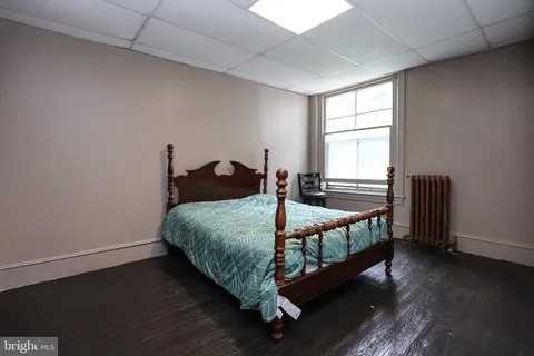 709 W Norwegian St #NA - Photo 2 of 19