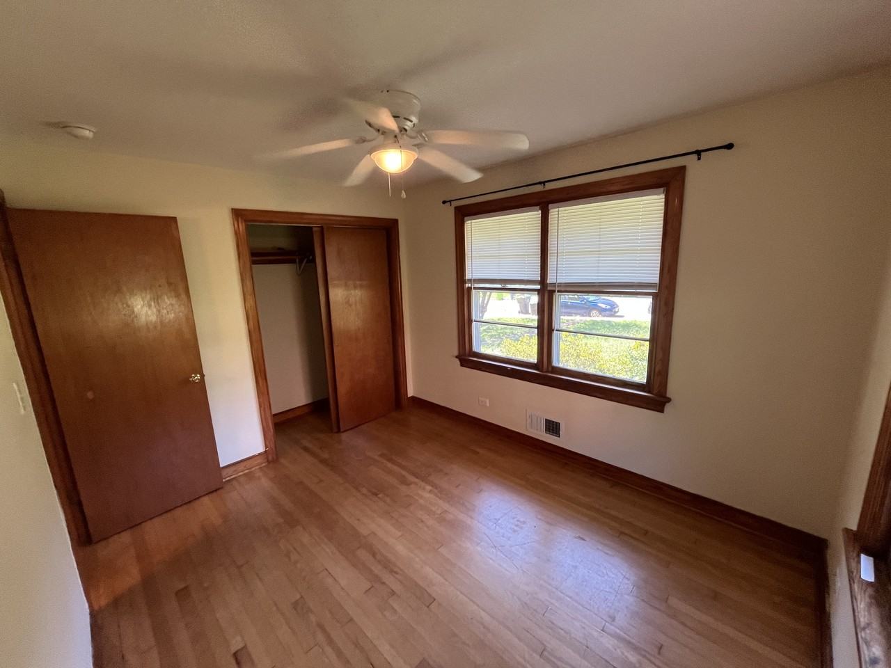 2408 Sunset Rd #NA - Photo 6 of 9