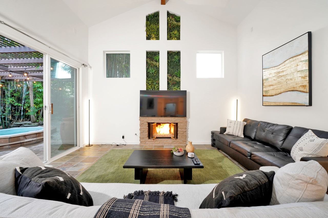 3172 Manistee Dr #NA - Photo 6 of 12