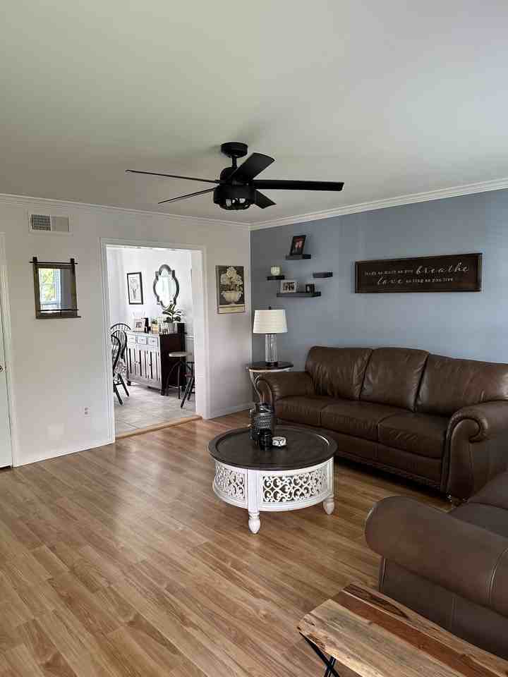 5482 Rinker Cir #JT - Photo 3 of 5