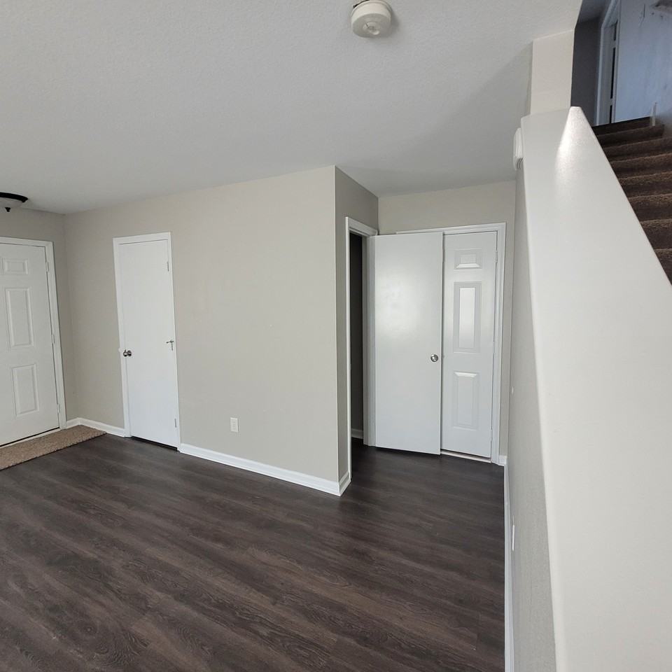 143 Dormont Dr Ne #NA - Photo 4 of 29
