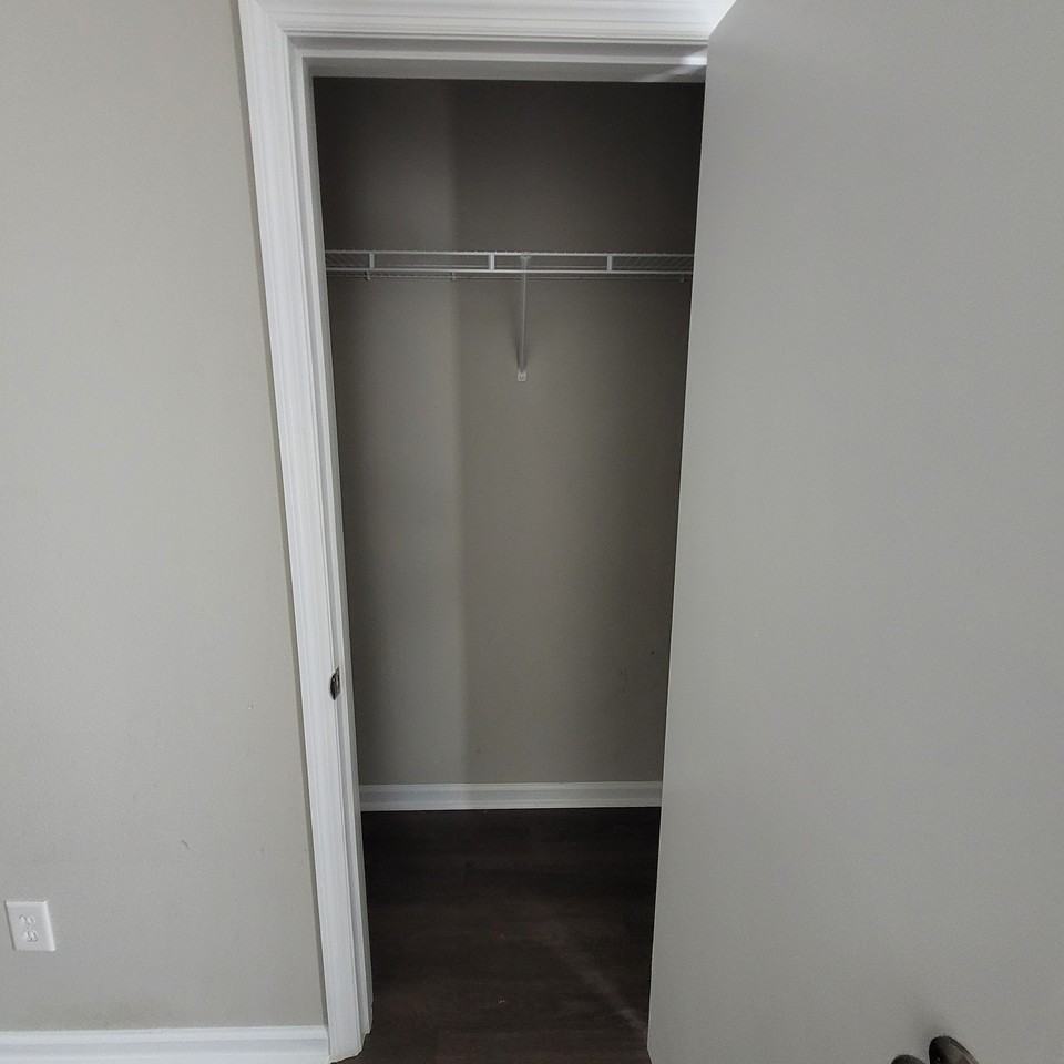 143 Dormont Dr Ne #NA - Photo 5 of 29