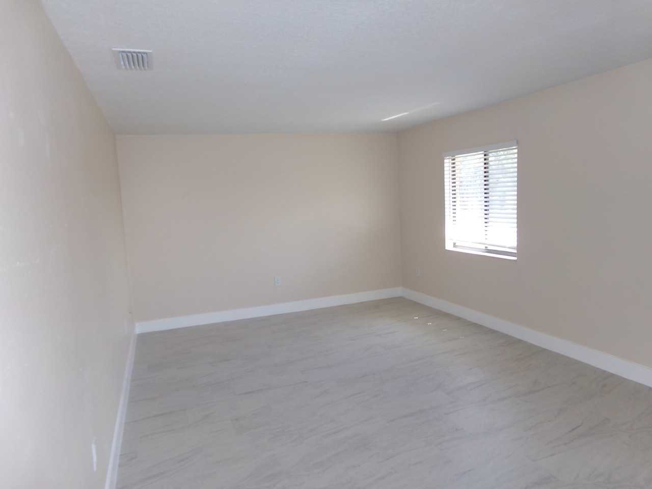 241 San Juan Cir #241 - Photo 2 of 15