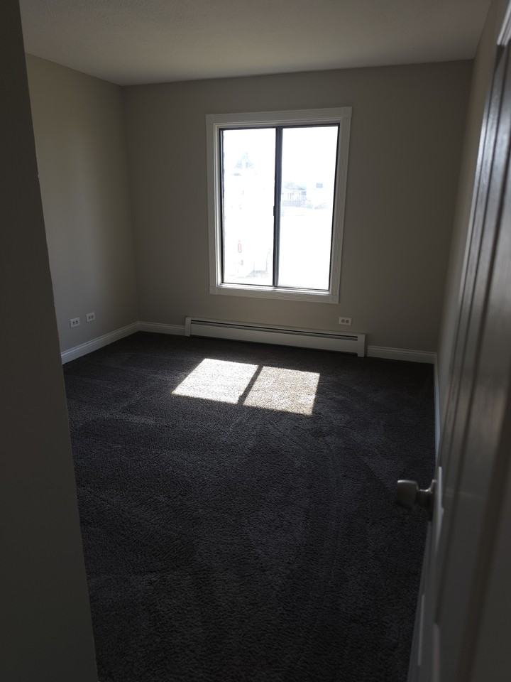 19 Maxwell St #1 - Photo 7 of 10