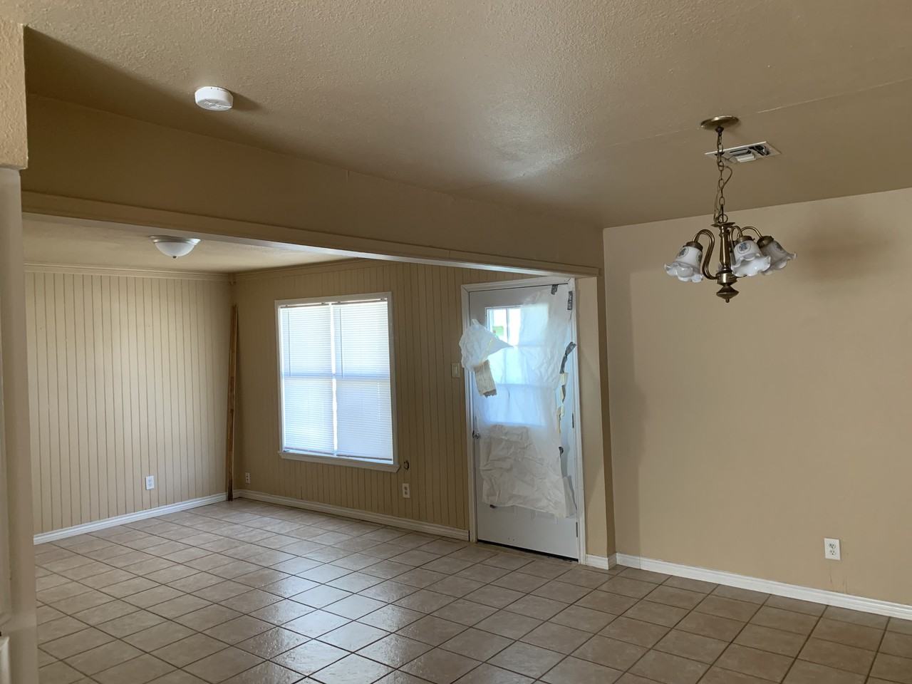1606 Sprucewood Dr #NA - Photo 4 of 11