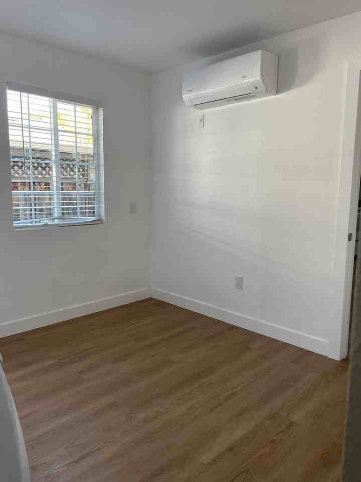 1656 Cunningham Ave #2 - Photo 5 of 16