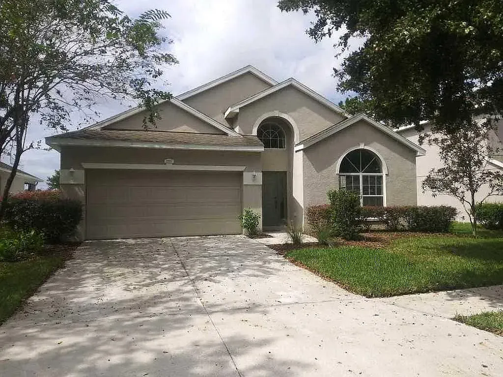 12117 Infinity Dr #NA - Photo 2 of 9