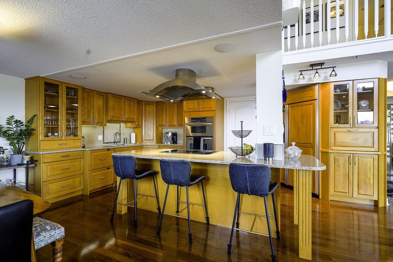 10130 Hudson House - Photo 6 of 41