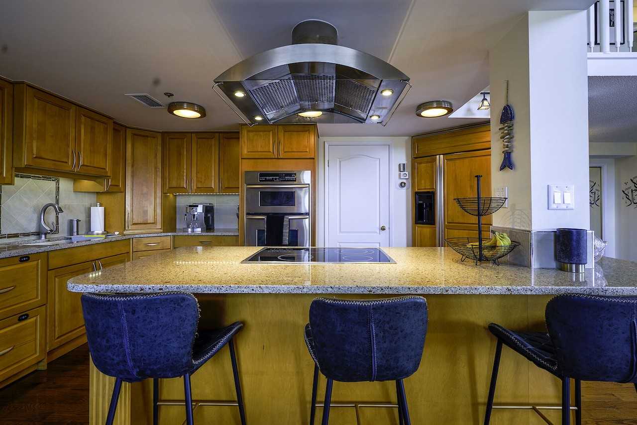 10130 Hudson House - Photo 7 of 41
