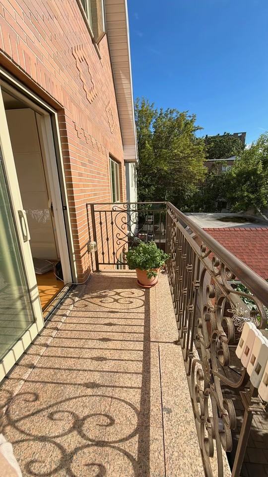 4217 157th St #NA - Photo 3 of 11