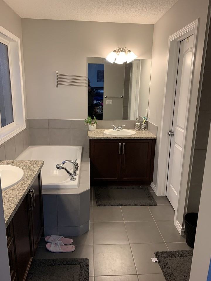 157 Walden Cres Se - Photo 6 of 9