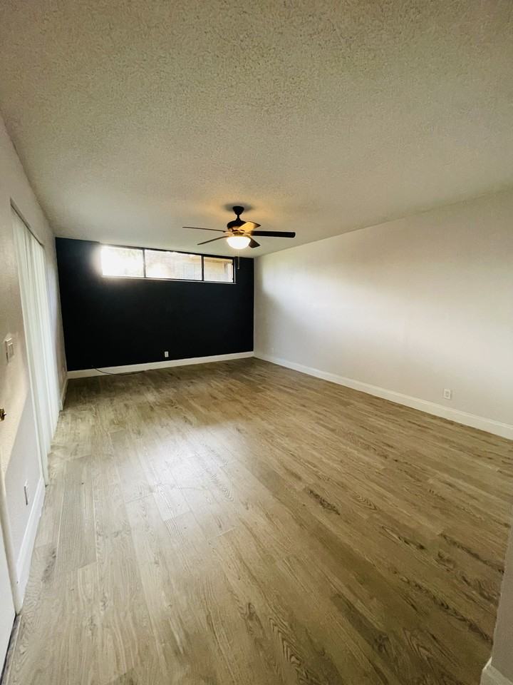 8153 Severn Dr #D - Photo 3 of 13