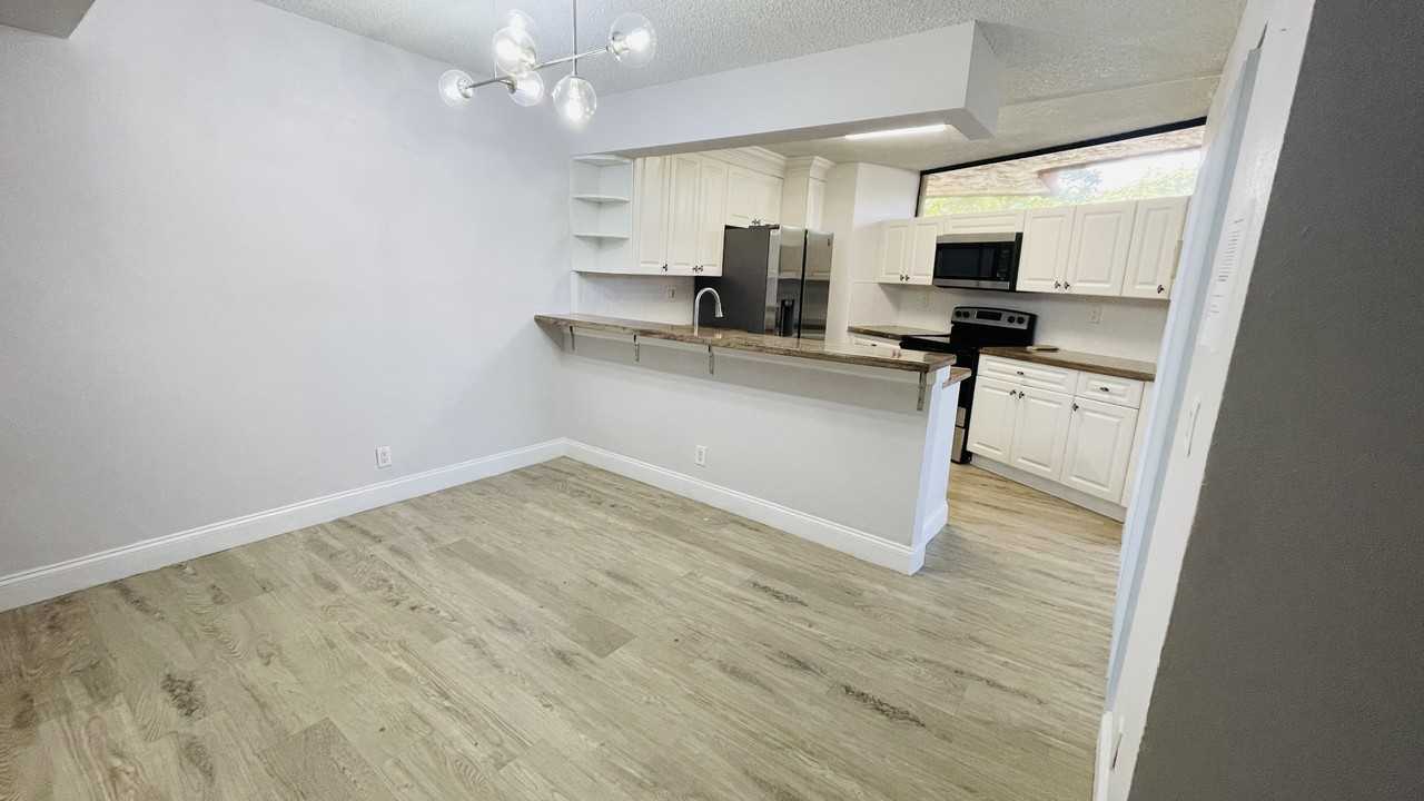8153 Severn Dr #D - Photo 5 of 13
