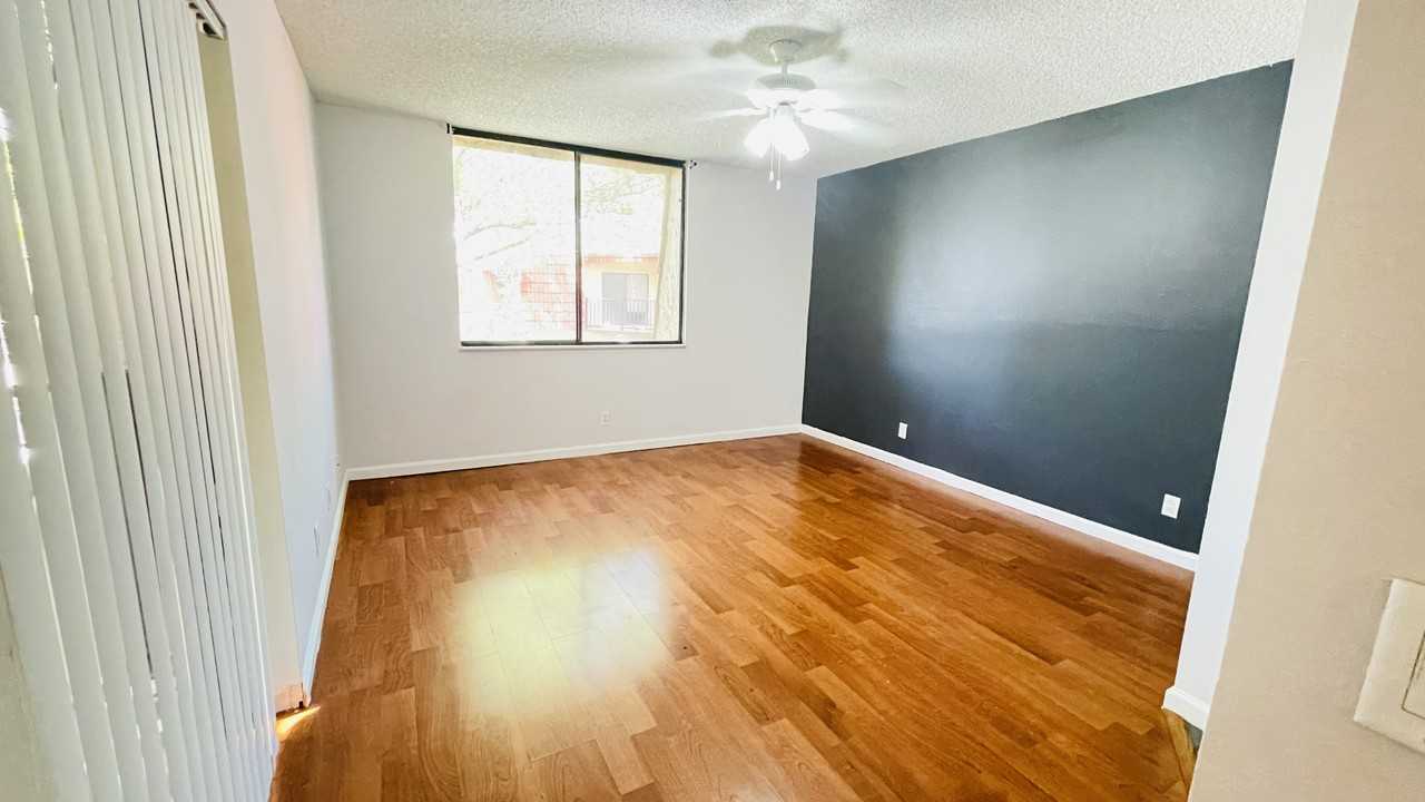8153 Severn Dr #D - Photo 6 of 13